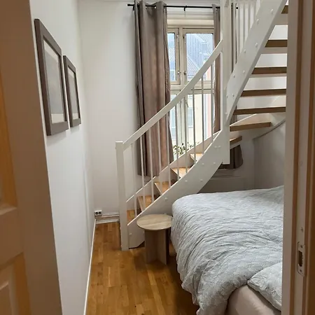 Cozy Budget In Shared Bathroom Rum i privatbostad *